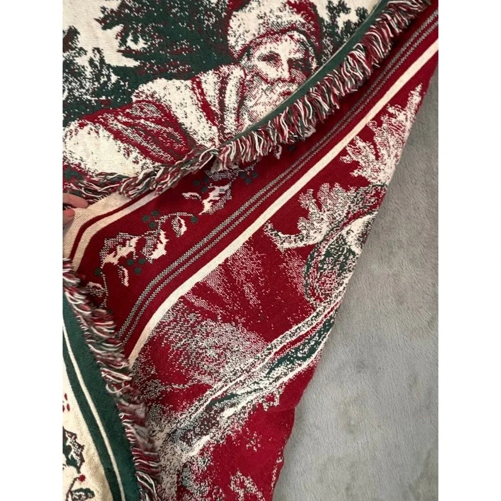 Vintage Style Old World Santa Claus Woven Tapestry Throw Blanket Holly Fringe
